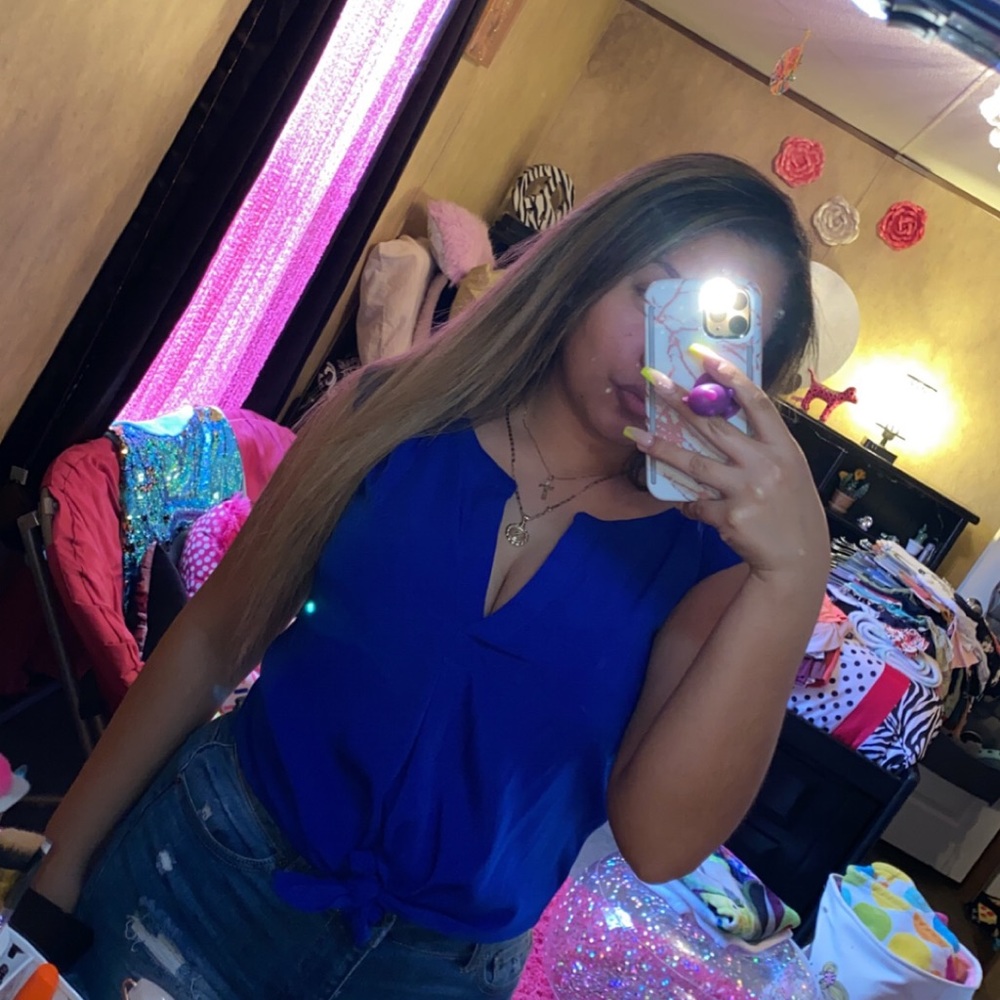 Blue top